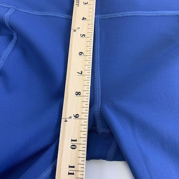 Athleta All In Reaction 7/8 Tight Blue Legging Laser Cut Design 82308 Medium - Picture 13 of 14